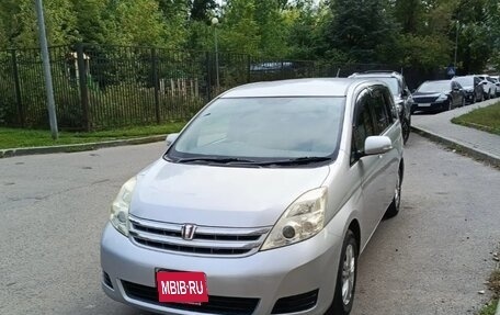 Toyota ISis I, 2009 год, 1 225 000 рублей, 1 фотография