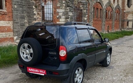Chevrolet Niva I рестайлинг, 2011 год, 515 000 рублей, 7 фотография
