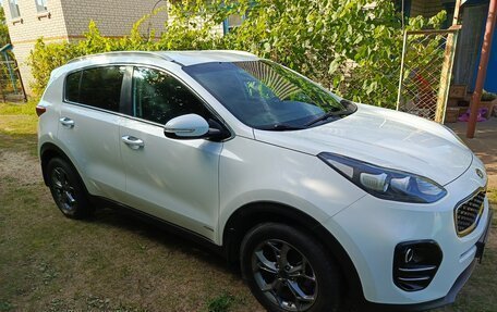 KIA Sportage IV рестайлинг, 2018 год, 2 400 000 рублей, 3 фотография
