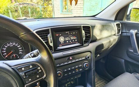 KIA Sportage IV рестайлинг, 2018 год, 2 400 000 рублей, 9 фотография