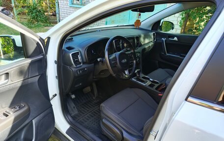 KIA Sportage IV рестайлинг, 2018 год, 2 400 000 рублей, 8 фотография