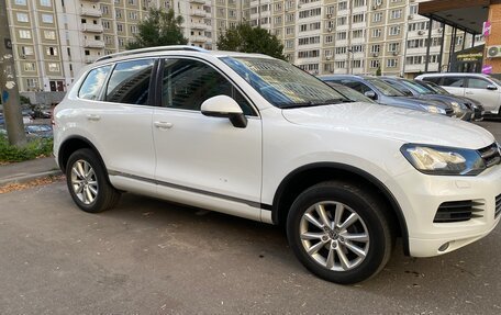 Volkswagen Touareg III, 2012 год, 1 680 000 рублей, 3 фотография