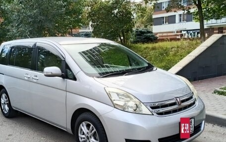 Toyota ISis I, 2009 год, 1 225 000 рублей, 4 фотография