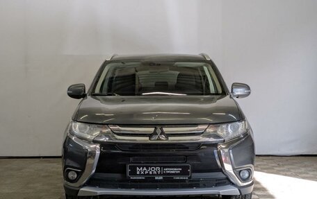 Mitsubishi Outlander III рестайлинг 3, 2018 год, 1 950 000 рублей, 2 фотография