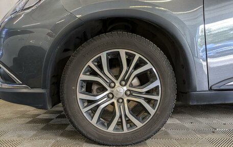 Mitsubishi Outlander III рестайлинг 3, 2018 год, 1 950 000 рублей, 17 фотография