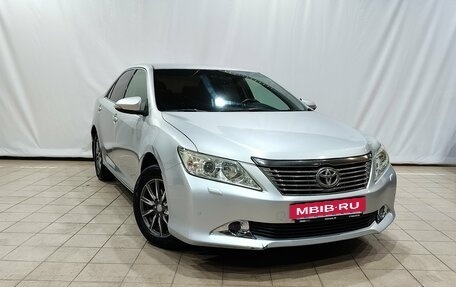 Toyota Camry, 2013 год, 1 600 000 рублей, 3 фотография