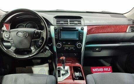 Toyota Camry, 2013 год, 1 600 000 рублей, 15 фотография