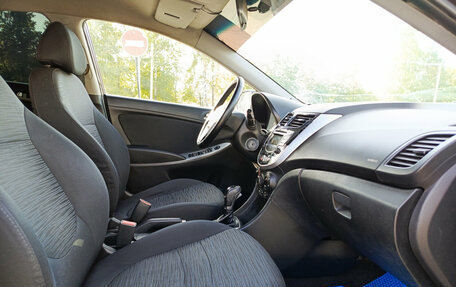 Hyundai Solaris II рестайлинг, 2015 год, 662 000 рублей, 15 фотография