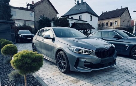 BMW 1 серия, 2021 год, 1 750 000 рублей, 4 фотография