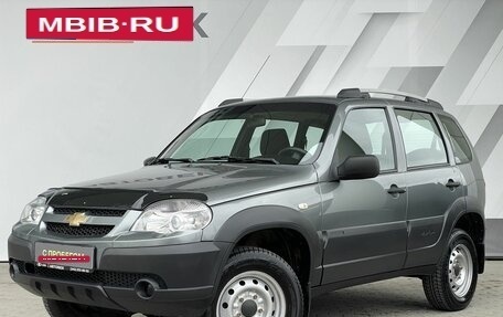 Chevrolet Niva I рестайлинг, 2018 год, 678 000 рублей, 1 фотография