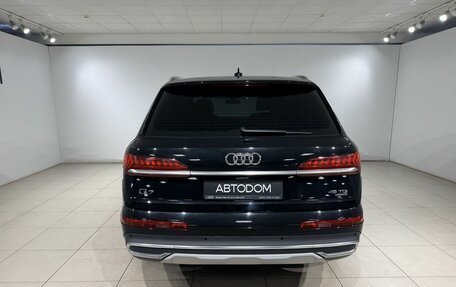 Audi Q7, 2022 год, 7 990 000 рублей, 4 фотография