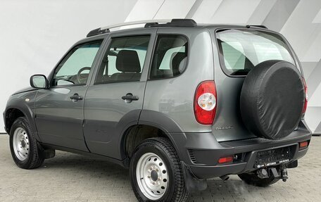 Chevrolet Niva I рестайлинг, 2018 год, 678 000 рублей, 8 фотография