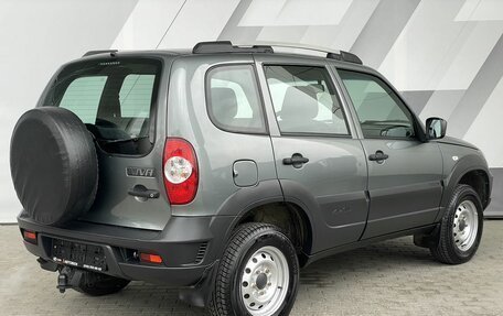 Chevrolet Niva I рестайлинг, 2018 год, 678 000 рублей, 5 фотография