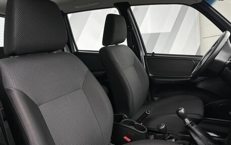 Chevrolet Niva I рестайлинг, 2018 год, 678 000 рублей, 21 фотография