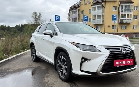 Lexus RX IV рестайлинг, 2017 год, 3 800 000 рублей, 5 фотография