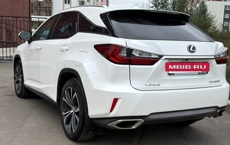 Lexus RX IV рестайлинг, 2017 год, 3 800 000 рублей, 4 фотография