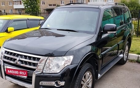 Mitsubishi Pajero IV, 2015 год, 3 470 000 рублей, 3 фотография