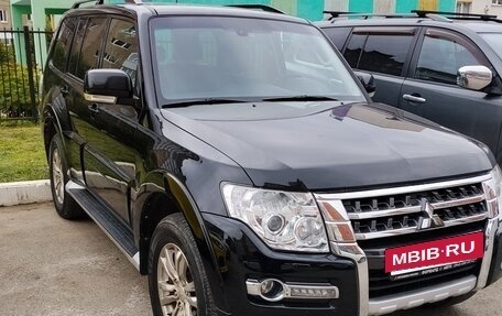 Mitsubishi Pajero IV, 2015 год, 3 470 000 рублей, 2 фотография