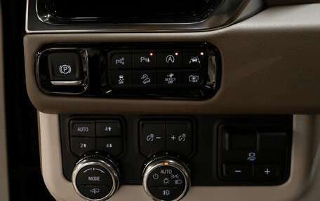 GMC Yukon IV, 2025 год, 15 950 000 рублей, 21 фотография