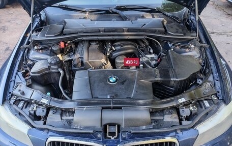 BMW 3 серия, 2011 год, 1 390 000 рублей, 12 фотография