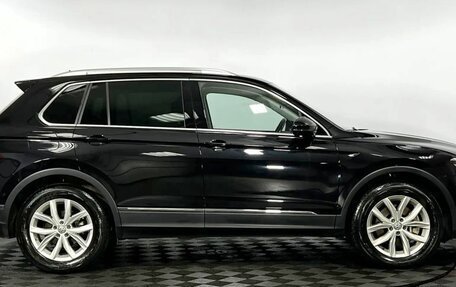 Volkswagen Tiguan II, 2017 год, 2 520 000 рублей, 5 фотография