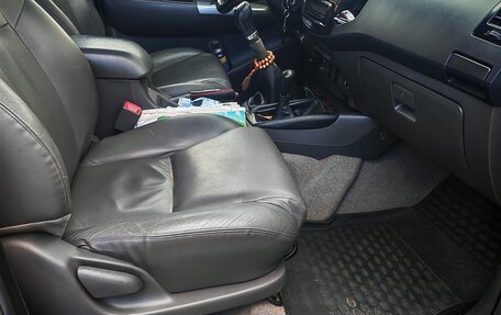 Toyota Hilux VII, 2012 год, 2 380 000 рублей, 14 фотография