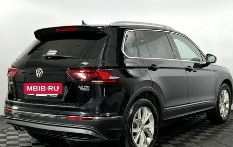 Volkswagen Tiguan II, 2017 год, 2 520 000 рублей, 6 фотография