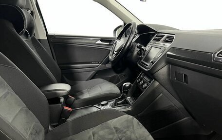 Volkswagen Tiguan II, 2017 год, 2 520 000 рублей, 13 фотография