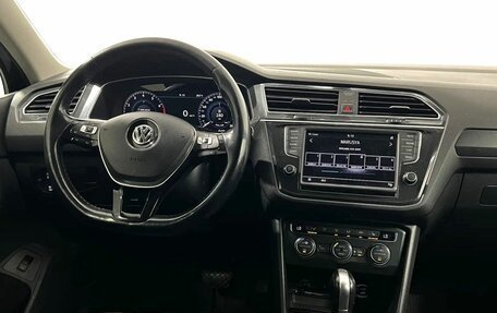 Volkswagen Tiguan II, 2017 год, 2 520 000 рублей, 16 фотография
