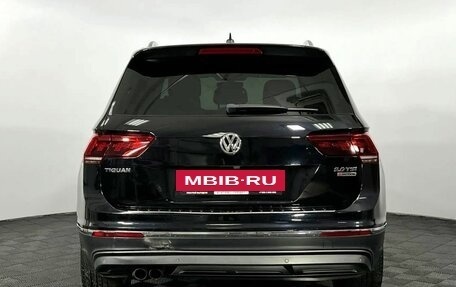 Volkswagen Tiguan II, 2017 год, 2 520 000 рублей, 7 фотография