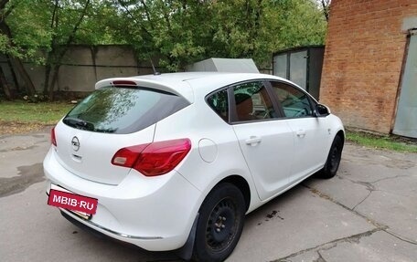 Opel Astra J, 2015 год, 1 340 000 рублей, 3 фотография