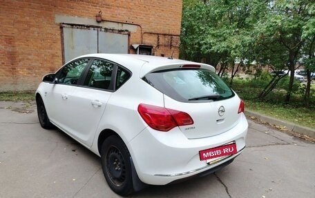 Opel Astra J, 2015 год, 1 340 000 рублей, 11 фотография