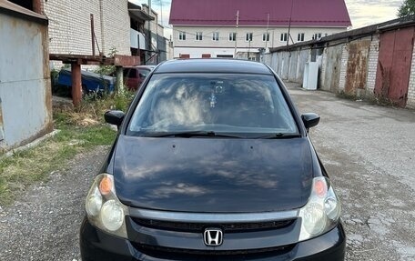Honda Stream I рестайлинг, 2004 год, 450 000 рублей, 1 фотография
