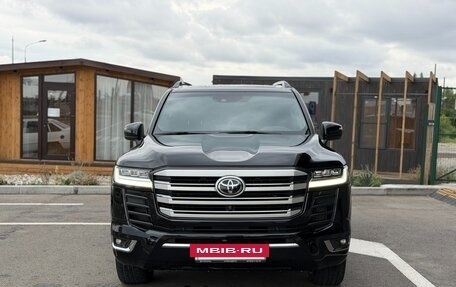 Toyota Land Cruiser, 2024 год, 9 990 000 рублей, 2 фотография