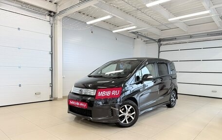Honda Freed I, 2012 год, 999 000 рублей, 1 фотография
