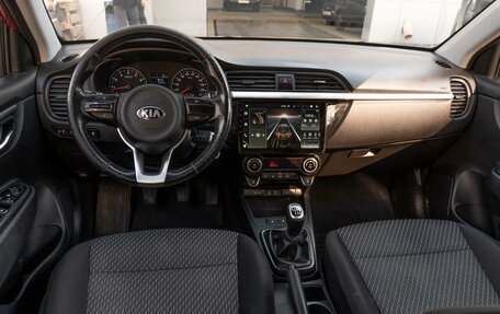 KIA Rio IV, 2018 год, 1 099 000 рублей, 6 фотография