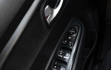 KIA Rio IV, 2018 год, 1 099 000 рублей, 20 фотография