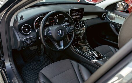 Mercedes-Benz C-Класс, 2017 год, 1 855 000 рублей, 13 фотография