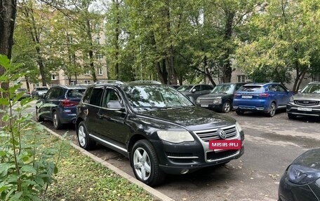 Volkswagen Touareg III, 2007 год, 900 000 рублей, 2 фотография