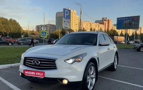Infiniti FX II, 2011 год, 2 500 000 рублей, 1 фотография