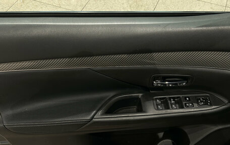 Mitsubishi Outlander III рестайлинг 3, 2021 год, 2 049 000 рублей, 16 фотография