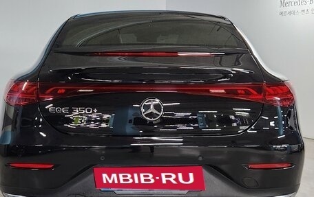 Mercedes-Benz EQE, 2022 год, 7 317 611 рублей, 4 фотография