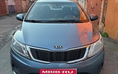 KIA Rio III рестайлинг, 2013 год, 800 000 рублей, 1 фотография