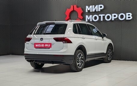 Volkswagen Tiguan II, 2018 год, 2 030 000 рублей, 4 фотография