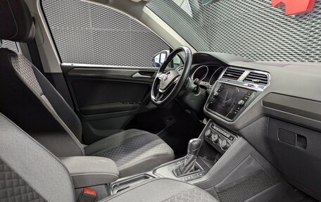 Volkswagen Tiguan II, 2018 год, 2 030 000 рублей, 36 фотография