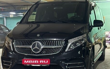 Mercedes-Benz V-Класс, 2021 год, 1 900 000 рублей, 2 фотография