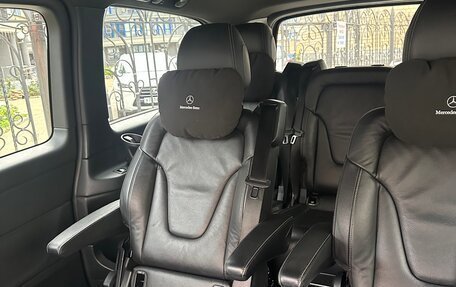 Mercedes-Benz V-Класс, 2021 год, 1 900 000 рублей, 12 фотография