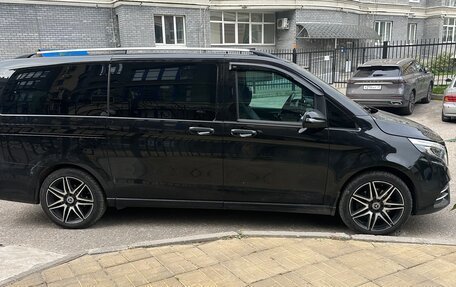 Mercedes-Benz V-Класс, 2021 год, 1 900 000 рублей, 19 фотография