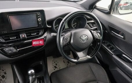 Toyota C-HR I рестайлинг, 2018 год, 1 949 000 рублей, 10 фотография