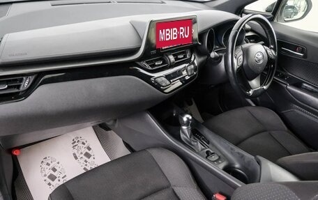 Toyota C-HR I рестайлинг, 2018 год, 1 949 000 рублей, 13 фотография